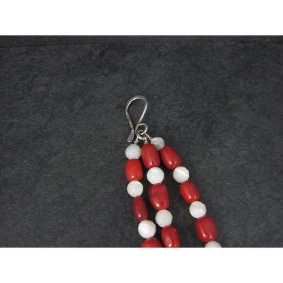 Vintage Coral Mother of Pearl 3 Strand Necklace Desert Rose Trading - Picture 6 of 7
